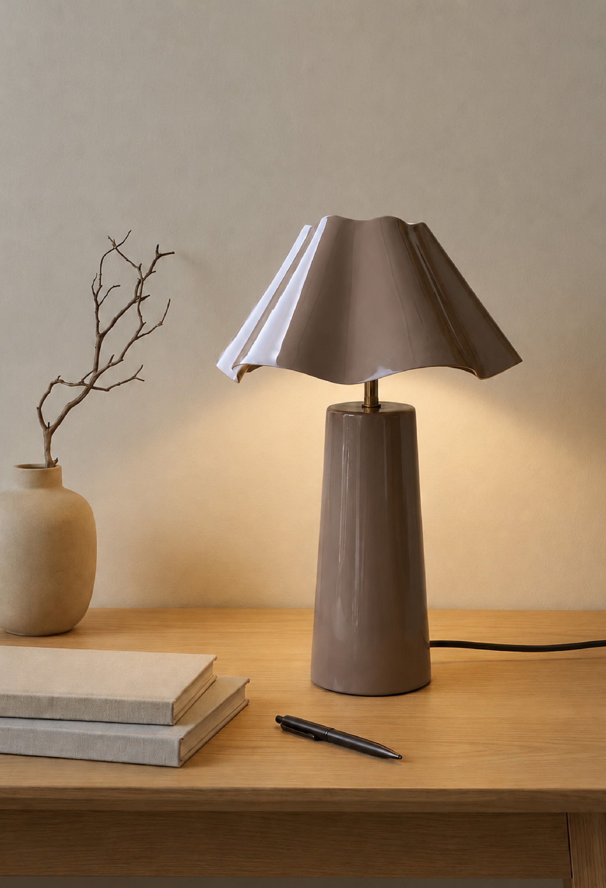 Ripple Muse — Cozy Walnut